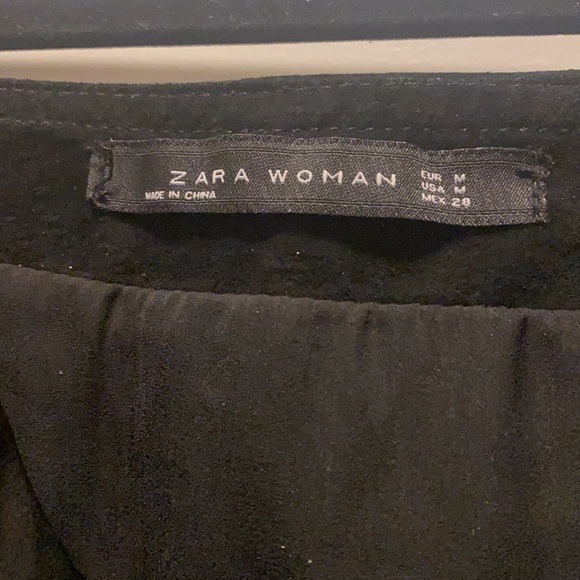 Black suede mini skirt - Picture 3 of 3